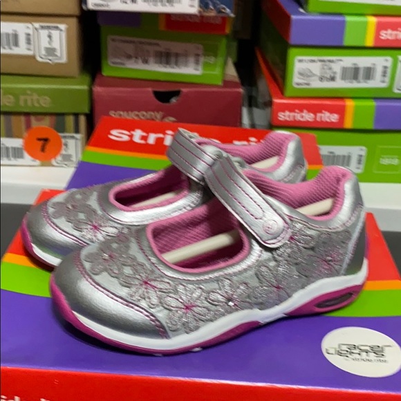 Darla - Picture 2 of 7